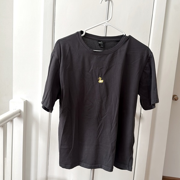 2 tops - Picture 2 of 2